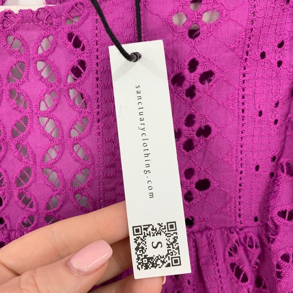 Sanctuary Breezy Eyelet Flutter Sleeve Back Cut-Out Shell Top Sz M - Picture 8 of 12